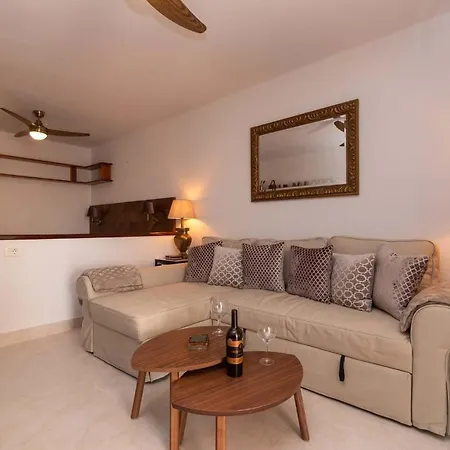 Park Santiago Iii 207- Studio With Wifi Internet דירה *
